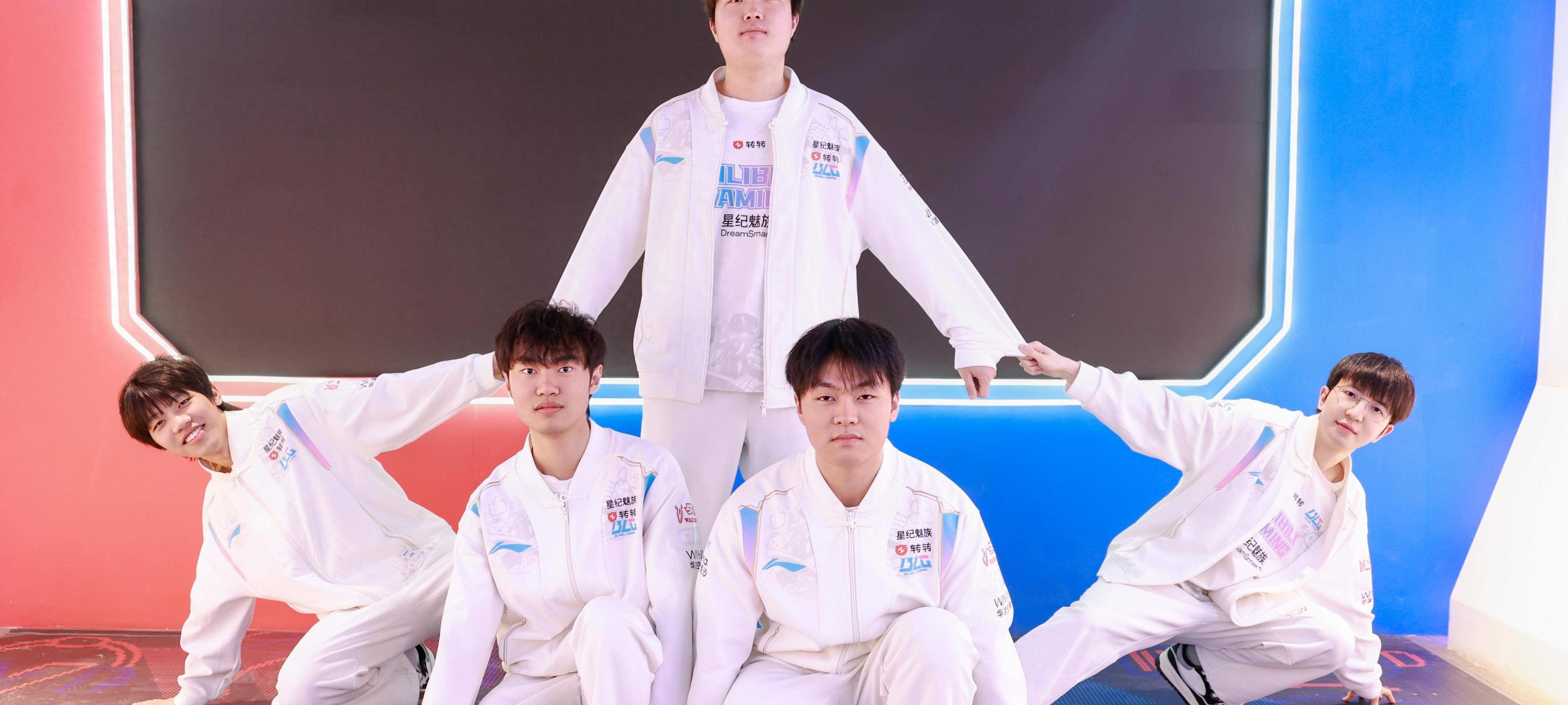 100T血洗C9，Perkz操刀奇招英雄翻盘宿命之战半决赛，点燃全场激情的简单介绍