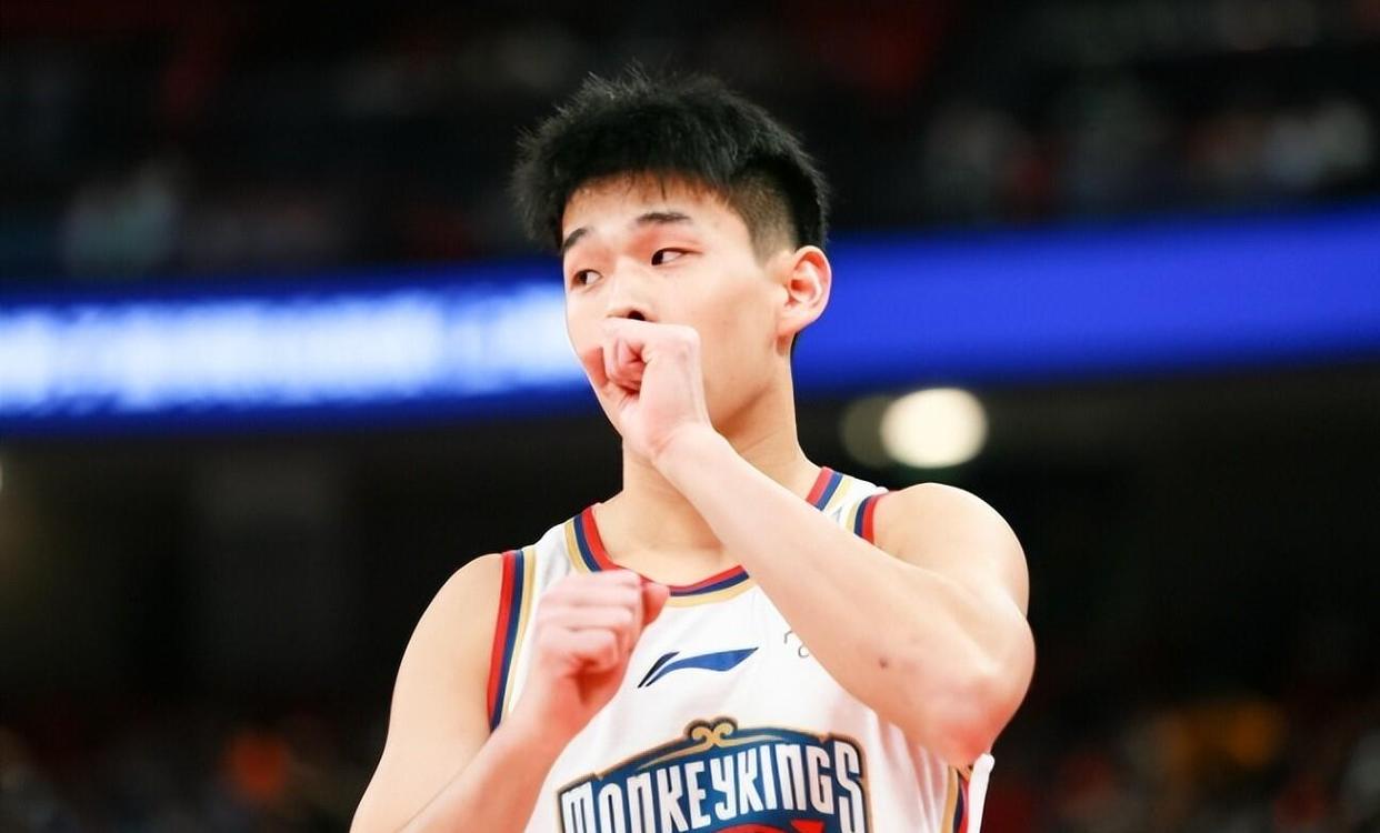 本土球员崭露头角，在比赛中展现出强大的实力和潜力