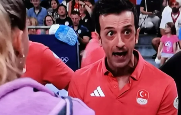 巴西排球队获得金牌，实力值得肯定