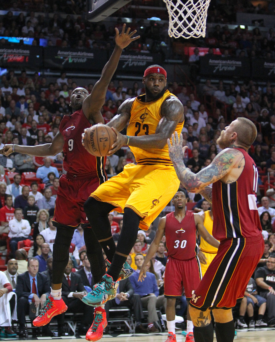 德国男篮碾压墨西哥男篮，汉密尔顿爆发神勇的简单介绍